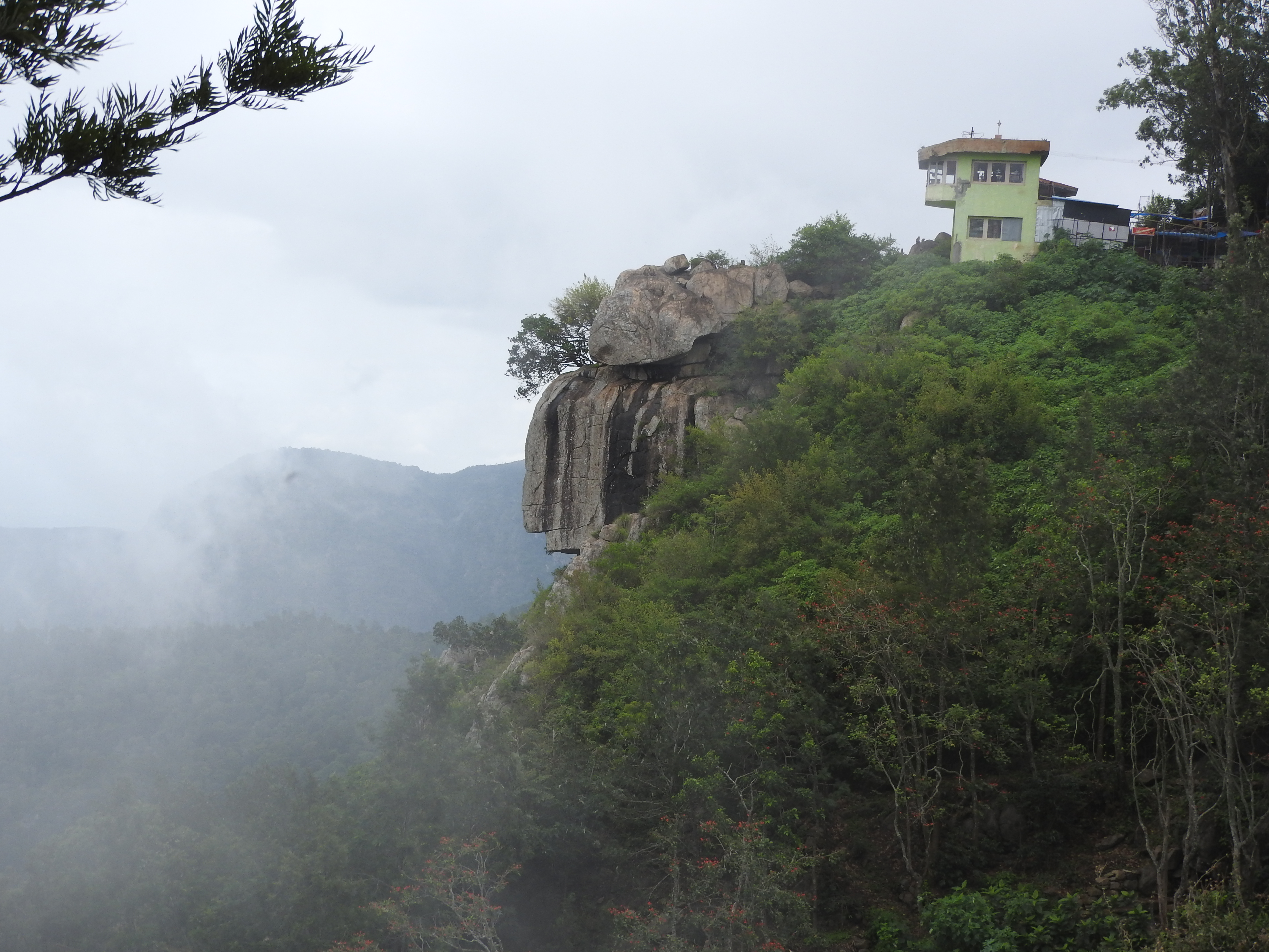 Lady's Seat - Tourist place in Yercaud